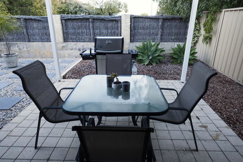 FortyTwo - Oceanside Retreat Busselton - Accommodation Broadbeach 5