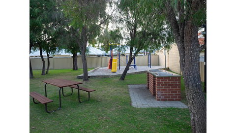 FortyTwo - Oceanside Retreat Busselton - Accommodation Broadbeach 18