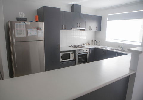 FortyTwo - Oceanside Retreat Busselton - Accommodation Broadbeach 42