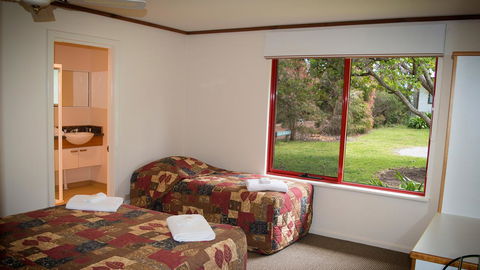 Karri Mia Chalets And Studios - Accommodation Broadbeach 33