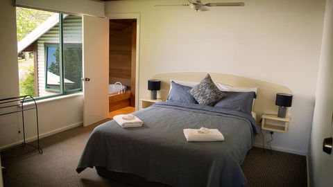 Karri Mia Chalets And Studios - Accommodation Broadbeach 18