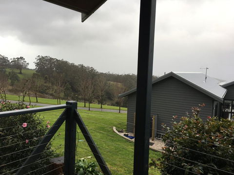 Karri Mia Chalets And Studios - Accommodation Broadbeach 2
