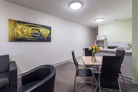 Comfort Inn & Suites Goodearth Perth - Accommodation Broadbeach 8