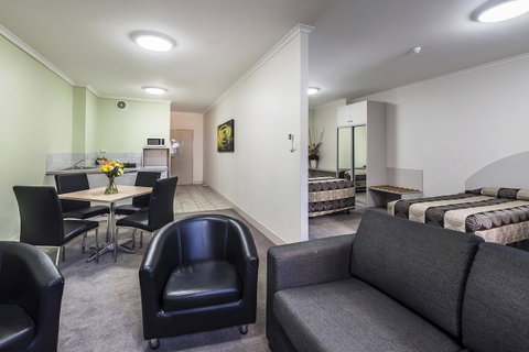 Comfort Inn & Suites Goodearth Perth - Accommodation Broadbeach 7