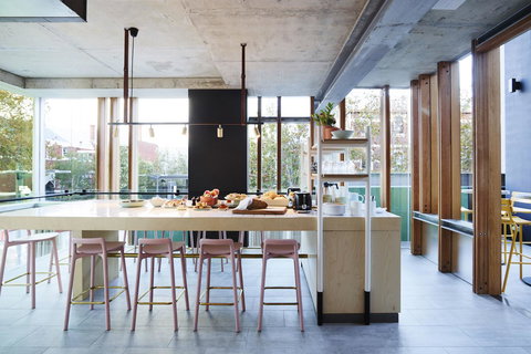 Alex Hotel - Accommodation Broadbeach 4