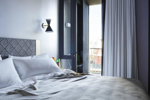 Alex Hotel - Accommodation Broadbeach 21