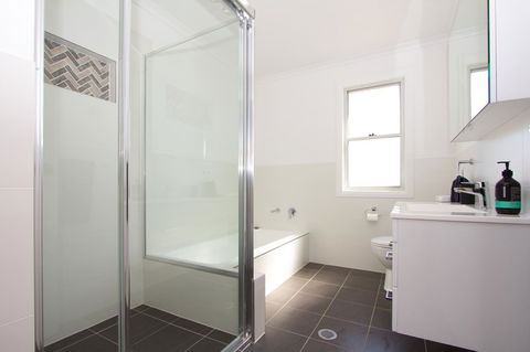 Stay In Mudgee The Grove, The Church, And Premium Private Homestead - Accommodation Broadbeach 4