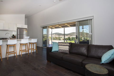 Stay In Mudgee The Grove, The Church, And Premium Private Homestead - Accommodation Broadbeach 9