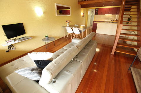 Great Escape Lofts - Accommodation Broadbeach 20