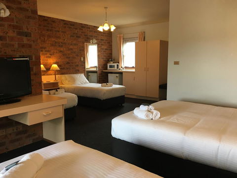 Bega Downs Motor Inn - Accommodation Broadbeach 14