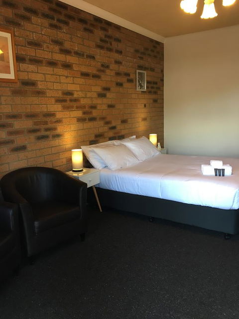 Bega Downs Motor Inn - Accommodation Broadbeach 8