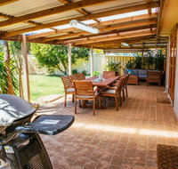Sunbaker Beach House - Accommodation Broadbeach