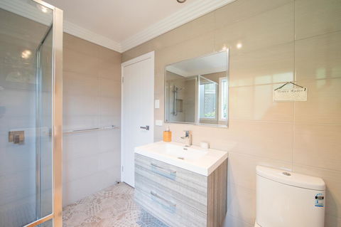 Armidale Cottage - House 2 - Accommodation Broadbeach 29