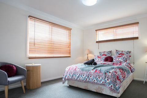 Armidale Cottage - House 2 - Accommodation Broadbeach 31
