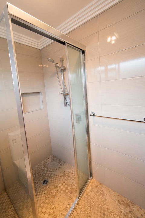 Armidale Cottage - House 2 - Accommodation Broadbeach 34
