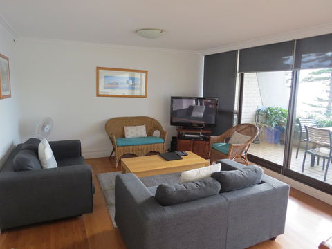 Manly Paradise Motel & Apartments - Accommodation Broadbeach 25