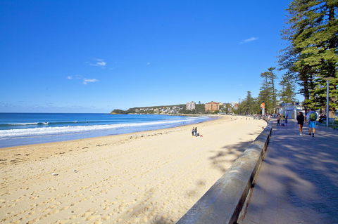 Manly Paradise Motel & Apartments - Accommodation Broadbeach 3