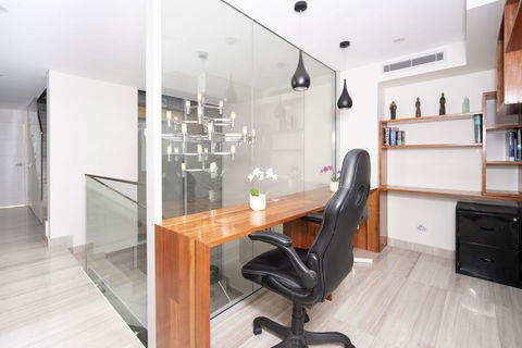 Luxury Villa Darlington - Vine - Accommodation Broadbeach 14