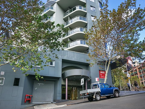 Lower Bridge And Sails - Executive 2BR Darlinghurst Apartment With Balcony And Rooftop Views - Accommodation Broadbeach 14