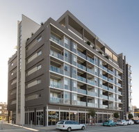 Honeysuckle Executive Apartments - Accommodation Broadbeach