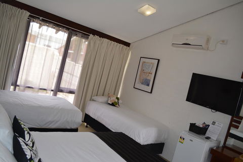 The Apple Inn - Accommodation Broadbeach 18