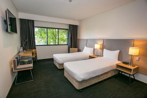 Alpha Hotel Eastern Creek - Accommodation Broadbeach 11