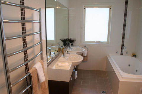 Encore Apartments - Accommodation Broadbeach 11