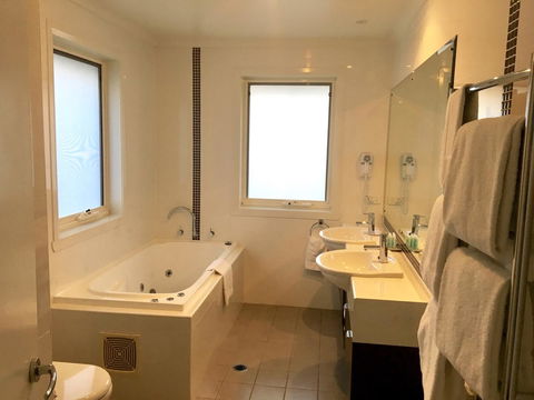 Encore Apartments - Accommodation Broadbeach 3