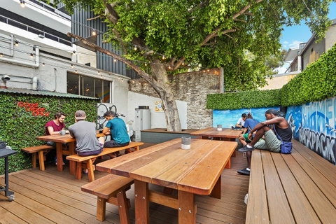 Summer House Kings Cross - Accommodation Broadbeach 0