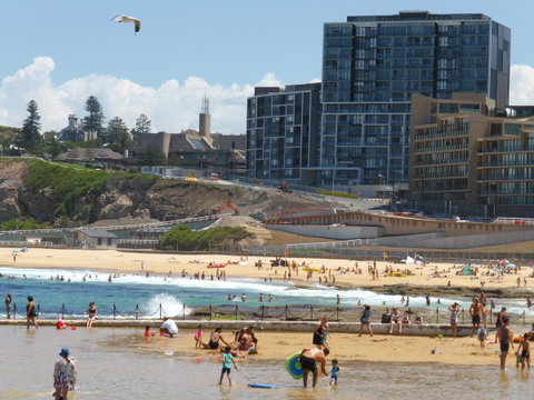 Arena Luxury Beachfront Apartment - Accommodation Broadbeach 10