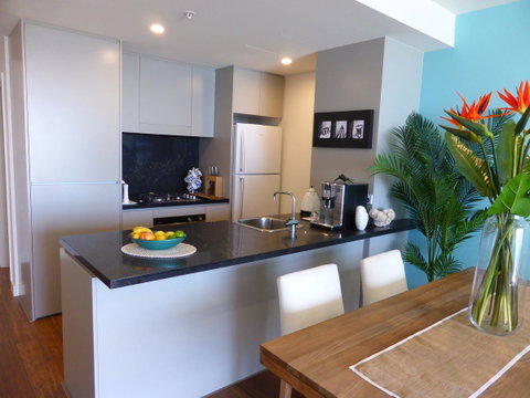 Arena Luxury Beachfront Apartment - Accommodation Broadbeach 17