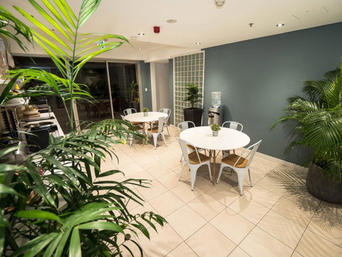 Crown Hotel Surry Hills - Accommodation Broadbeach 5