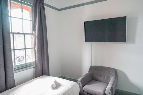 Oasis On Beamish Hotel - Accommodation Broadbeach 10