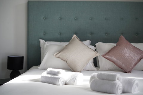 Oasis On Beamish Hotel - Accommodation Broadbeach 2