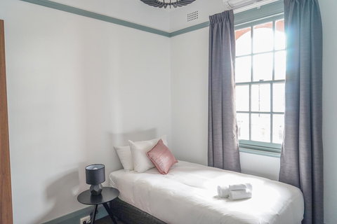 Oasis On Beamish Hotel - Accommodation Broadbeach 6