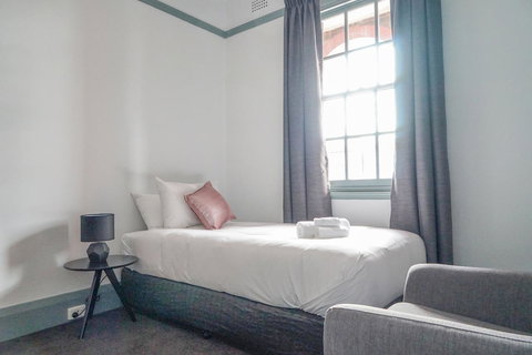 Oasis On Beamish Hotel - Accommodation Broadbeach 9