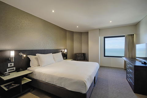 Hilton Darwin - Accommodation Broadbeach 13