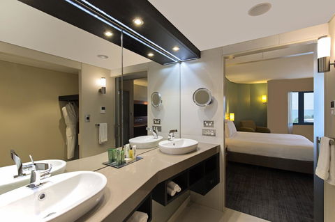 Hilton Darwin - Accommodation Broadbeach 15