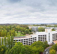 Crowne Plaza Canberra - Accommodation Broadbeach