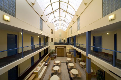 Madison Capital Executive Apartments - Accommodation Broadbeach 2