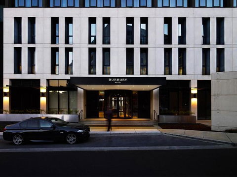 Burbury Hotel - Accommodation Broadbeach 0