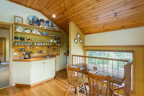 Bourndaroo Lodge - Accommodation Broadbeach 2