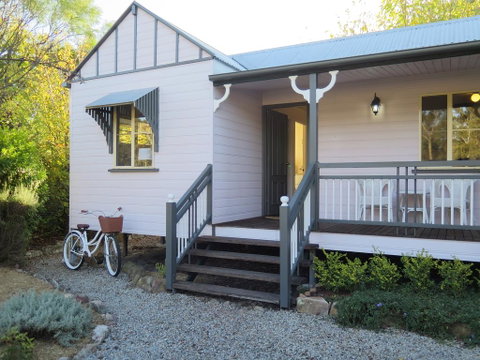 Briar Rose Cottages - Accommodation Broadbeach 2