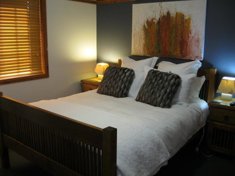 Brick Creek House - Accommodation Broadbeach 3