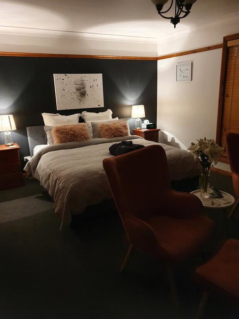 Brick Creek House - Accommodation Broadbeach 2