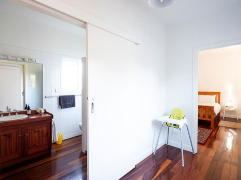 Bridle Guesthouse - Accommodation Broadbeach 3