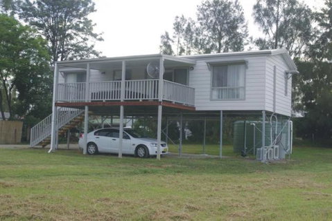 Broke Village Hideaway - Accommodation Broadbeach 0