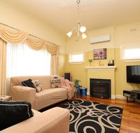 Brunswick Renaissance - Parking Garden Bath Family - Accommodation Broadbeach
