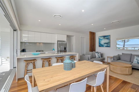 Bujerum Apartments On Burleigh - Accommodation Broadbeach 2