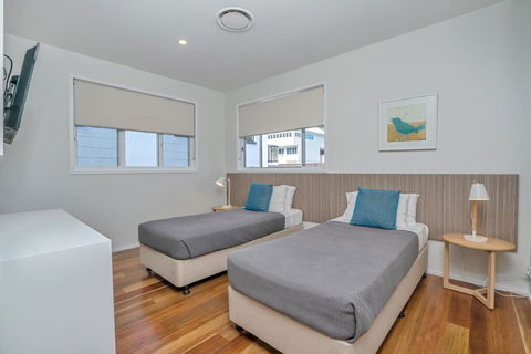 Bujerum Apartments On Burleigh - Accommodation Broadbeach 3